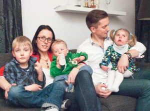 Safiren är Julias andra hem