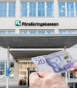 Försäkringskassans huvudkontor och pengar (collage). Foto: Linnea Bengtsson