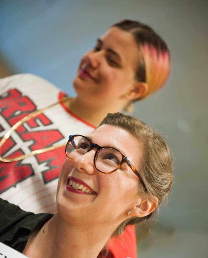 Emma Rasmusson och Johanna Nyberg är gruppledare för hbtq-hänget.