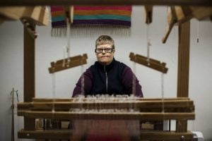 Helena Ljungh arbetar på dagliga verksamheten Härvan men är också mycket aktiv inom friksvård. Foto: Linnea Bengtsson.