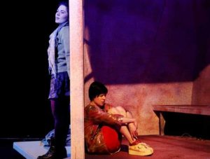 Inga fler elever på Moomsteatern