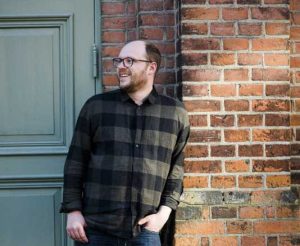 Niklas Altermark tror att småpartier som L och V kommer att kräva att LSS räddas i regeringsförhandlingarna. Foto: Linnea Bengtsson.