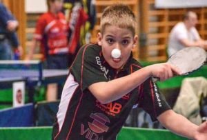 Noah, 12, bloggar om hjälpmedel