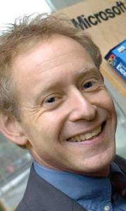 Peter Kopelman: Mer stöd till föräldrar och barn via nätet