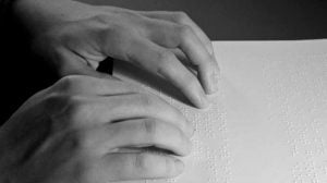 Lång väntan på skolböcker och hjälpmedel