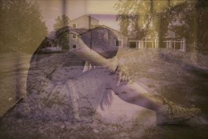 ”Nu sitter vår dotter hemma igen”