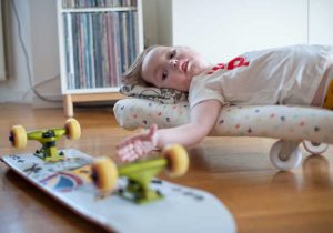 Viggo och skateboard. Foto: Anna Pella|Viggo och Nina. Foto: Anna Pella|Viggo och Nina. Foto: Anna Pella|Viggo och Nina. Foto: Anna Pella|Viggo. Foto: Anna Pella|Nina. Foto: Anna Pella