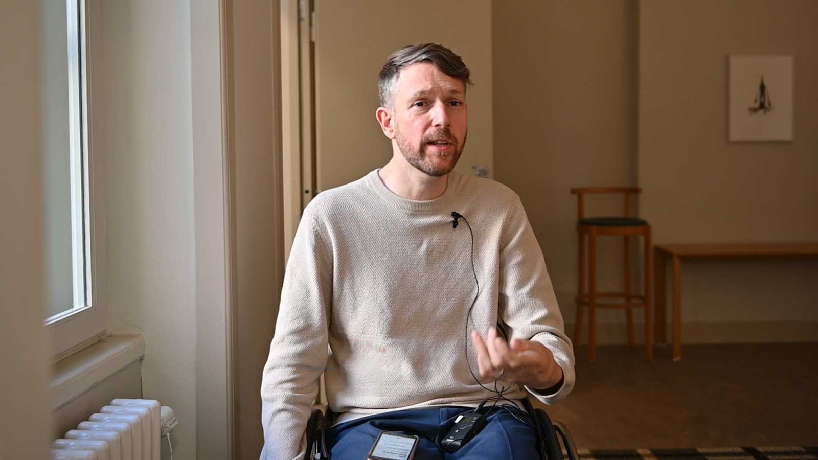 Nils Seye Larsen.