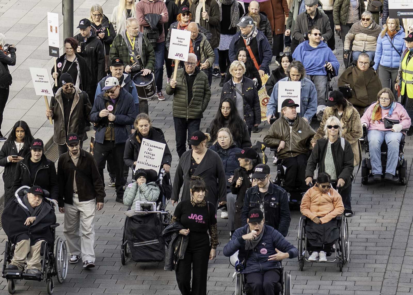Bild från demonstration för personlig assistans den 2 oktober 2025.